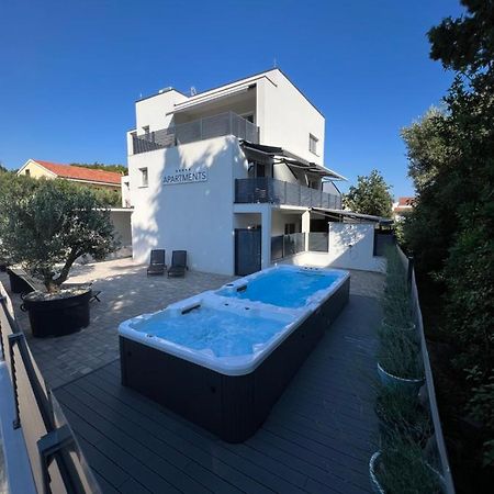 Apartmani Kumenat Biograd Na Moru Eksteriør billede