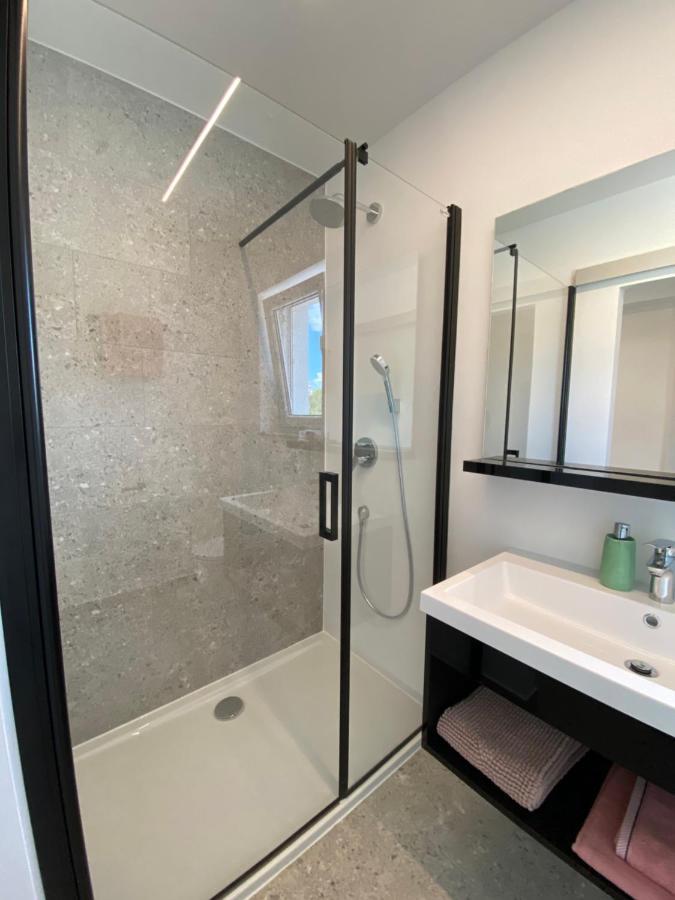 Apartmani Kumenat Biograd Na Moru Eksteriør billede