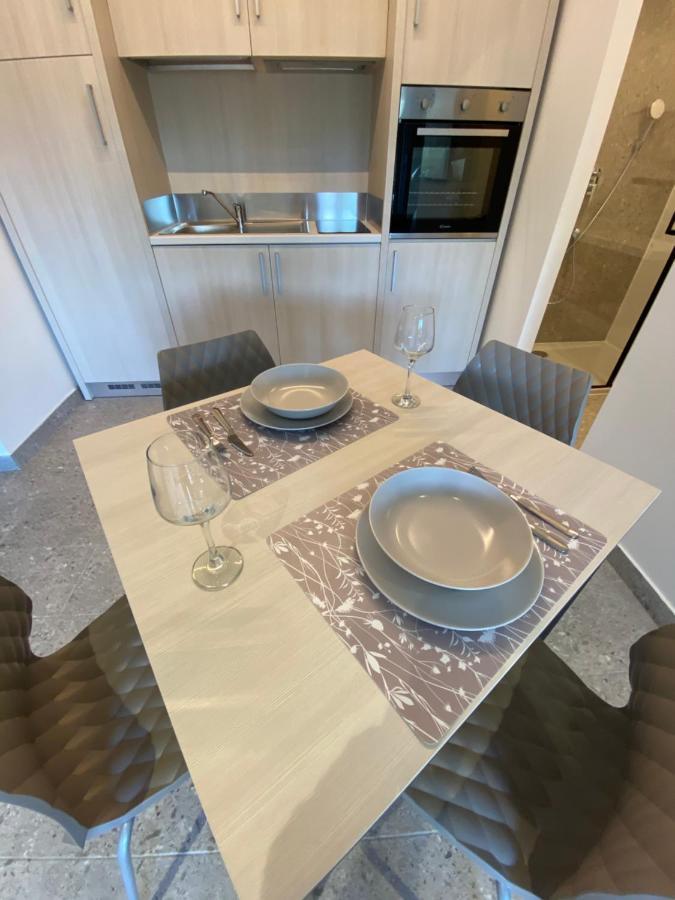 Apartmani Kumenat Biograd Na Moru Eksteriør billede